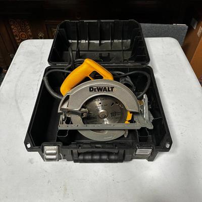 DeWalt DW368 7-1/4” Circular Saw w/ Carrying Case