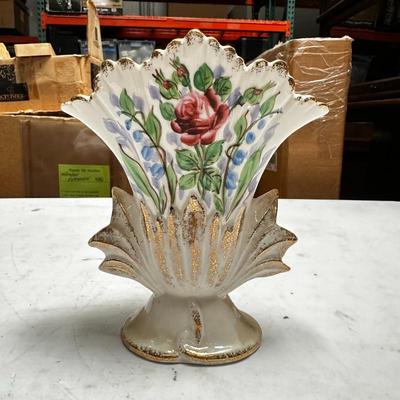 Weisley China Gilded Porcelain Vase
