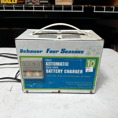 Schauer Four Seasons 0532-04 Battery Charger