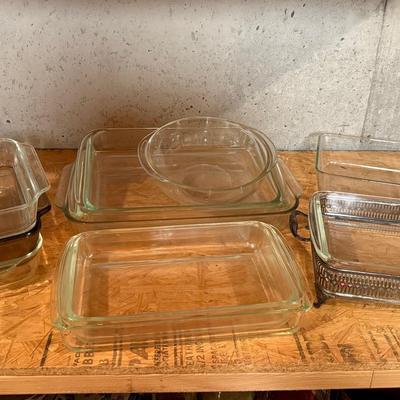 11 Pyrex And Anchor Hocking Baking Dishes Of Various Sizes