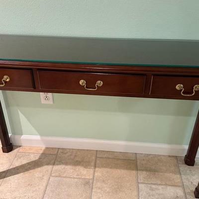 Sofa Table With Contents Of Drawers