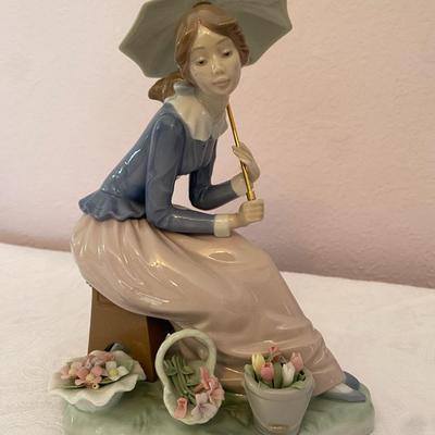 Nao by Lladro Figurine - Flowers From My Garden 419 