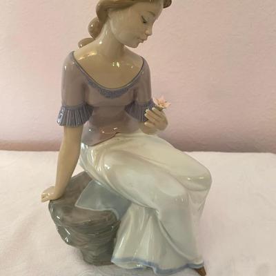Nao by Lladro - Spring Reflections 