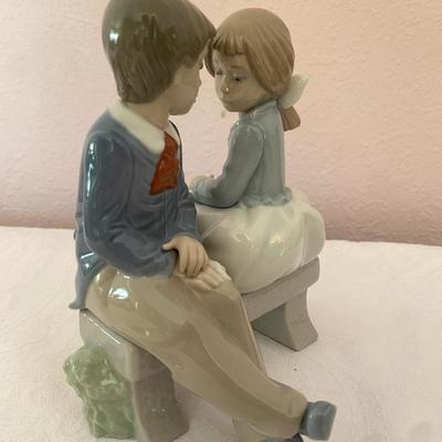 Nao by Lladro Porcelain Figurine - First Love #1136