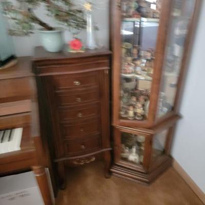 Sale Photo Thumbnail #34