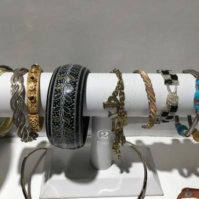 Sale Photo Thumbnail #48