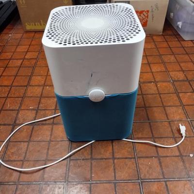 Sale Photo Thumbnail #8: Air Filters and Air Conditioners
