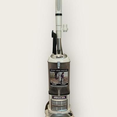 Shark Lift-Away Navigator Vacuum 