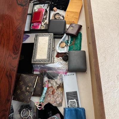 Sale Photo Thumbnail #147