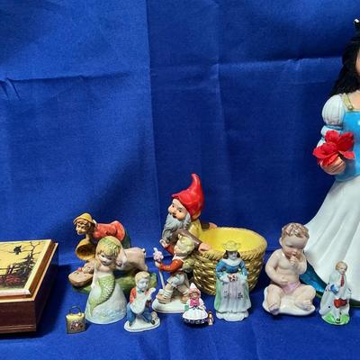 Otto Muller Snow White &  More Decorative Figures