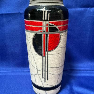 Art Pottery Vase “Skip” (13.5 Inch)