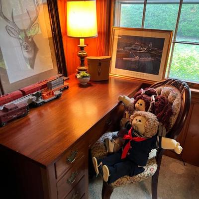 Desk, trains, lamp sold