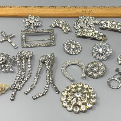 Clear And Sparkly Vintage Jewelry 