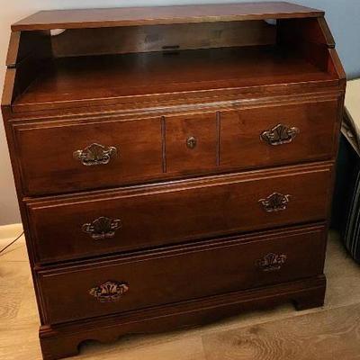 Wooden Changing Table/Dresser - Child Craft By Smith