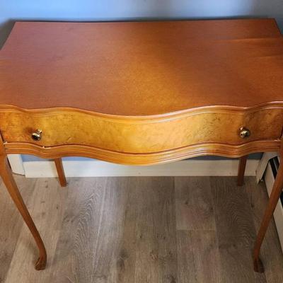 Birdseye Maple Vanity Table