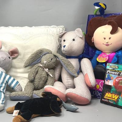Stuffed Animals And Things 