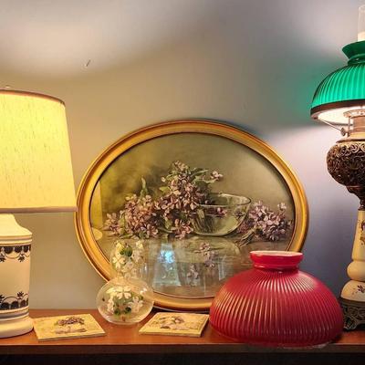 Vintage Table Lamps & Floral Decor