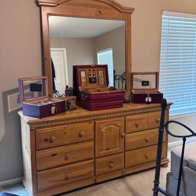 Sale Photo Thumbnail #433
