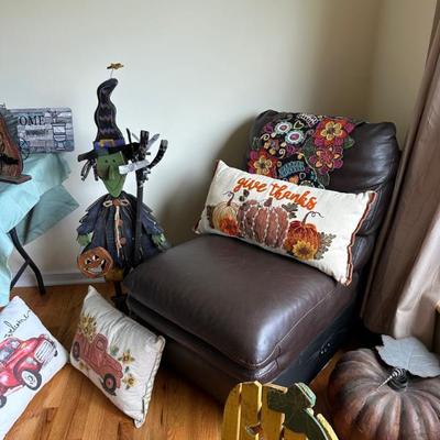 Sale Photo Thumbnail #151