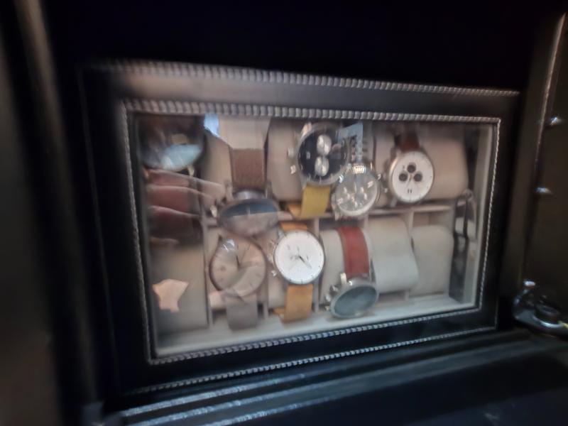 Sale Photo Thumbnail #19