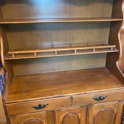MCM  Maple Hutch One Piece 66x47x17
