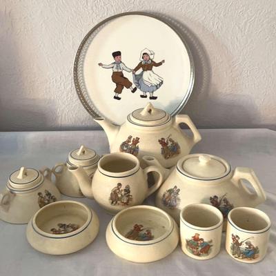 Antique Roseville Pottery Dutch Creamware Tea Set