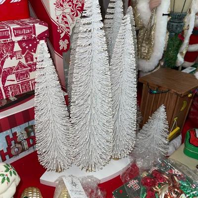 Sale Photo Thumbnail #330
