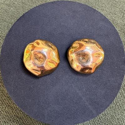 D orlan clip earrings