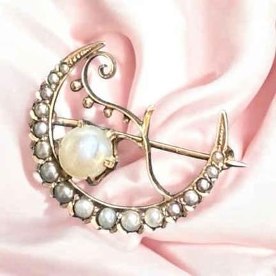 12k gold seed pearl vintage brooch