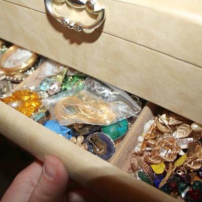 Sale Photo Thumbnail #164
