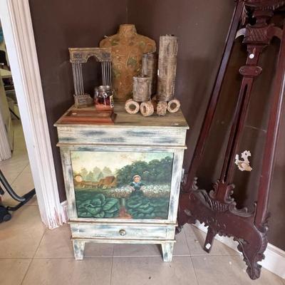 Sale Photo Thumbnail #11: Painted cabinet