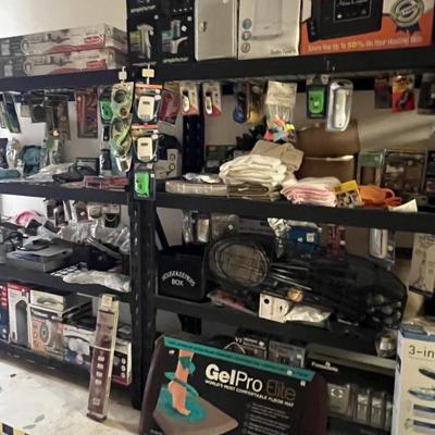Sale Photo Thumbnail #64: So much great vacuum, one of many some vacuum cleaners, 
In box 