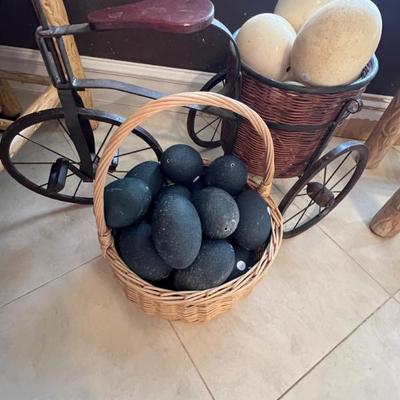 Sale Photo Thumbnail #27: Emu and ostrich eggs!