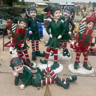 Sale Photo Thumbnail #30: Life size fiberglass Christmas statuary