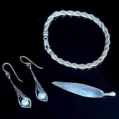 Sterling Silver Jewelry (3) with Genuine Cultured Pearl Earrings 