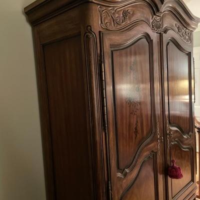 Sale Photo Thumbnail #758