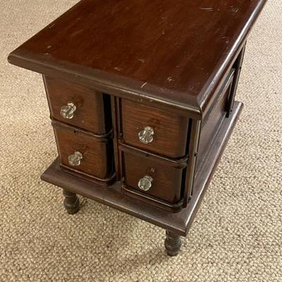 Sale Photo Thumbnail #647