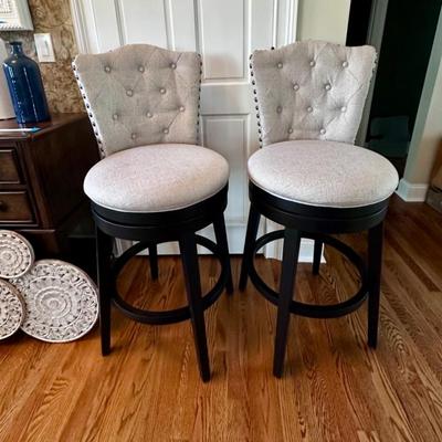 Sale Photo Thumbnail #14: Hillsdale Bar height stools