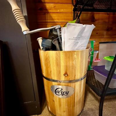 Sale Photo Thumbnail #117: Ice cream maker