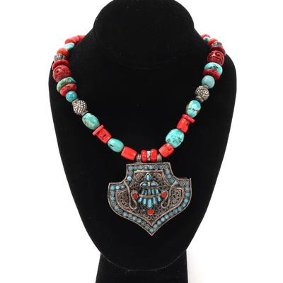 Sale Photo Thumbnail #76: Lot 75 vintage tibetan gau necklace