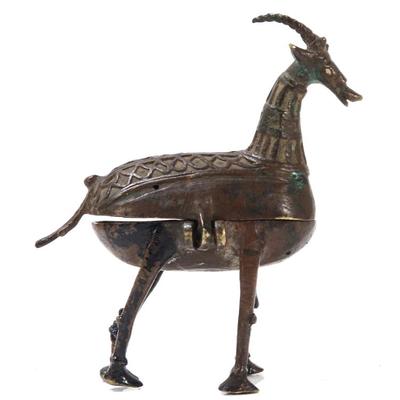 Sale Photo Thumbnail #291: Lot 290 chinese bronze gazelle snuff box