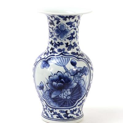 Sale Photo Thumbnail #345: Lot 344 chinese blue white chrysanthemum vase