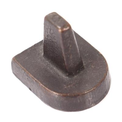 Sale Photo Thumbnail #391: Lot 391 horse shoe shaped chinese bronze seal stamp
