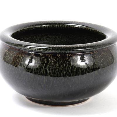 Sale Photo Thumbnail #415: Lot 415 chinese green glazed porcelain planter