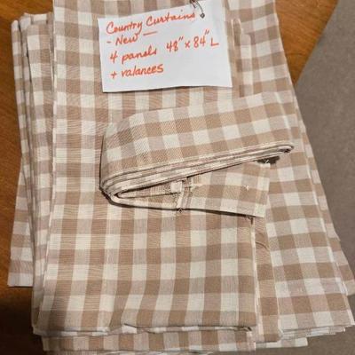 Checkered Country Curtains 