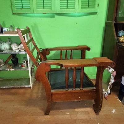 Sale Photo Thumbnail #38: Antique Morris recliner