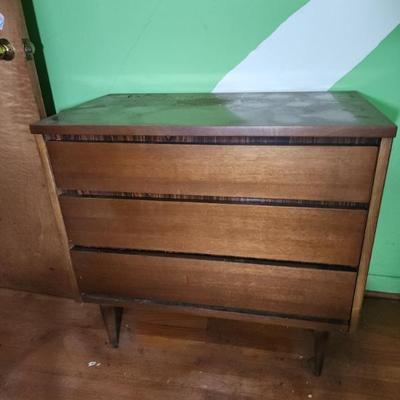 Sale Photo Thumbnail #25: Bassett MCM dresser