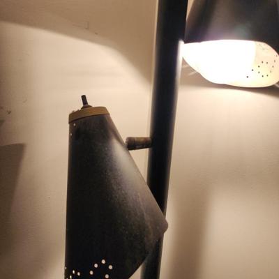 Sale Photo Thumbnail #20: MCM tension rod pole lamp 