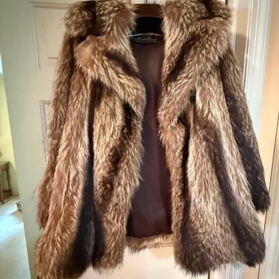 Vintage Women’s Fur Coat Saks Fifth Avenue 