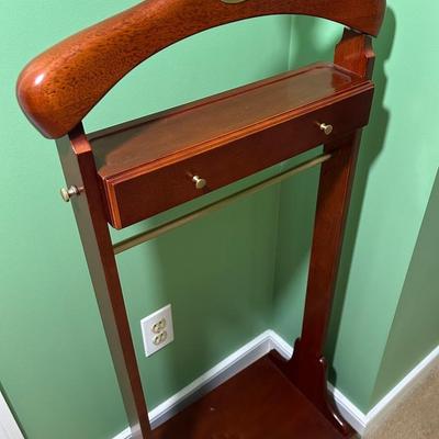 Gentlemen’s Valet Stand